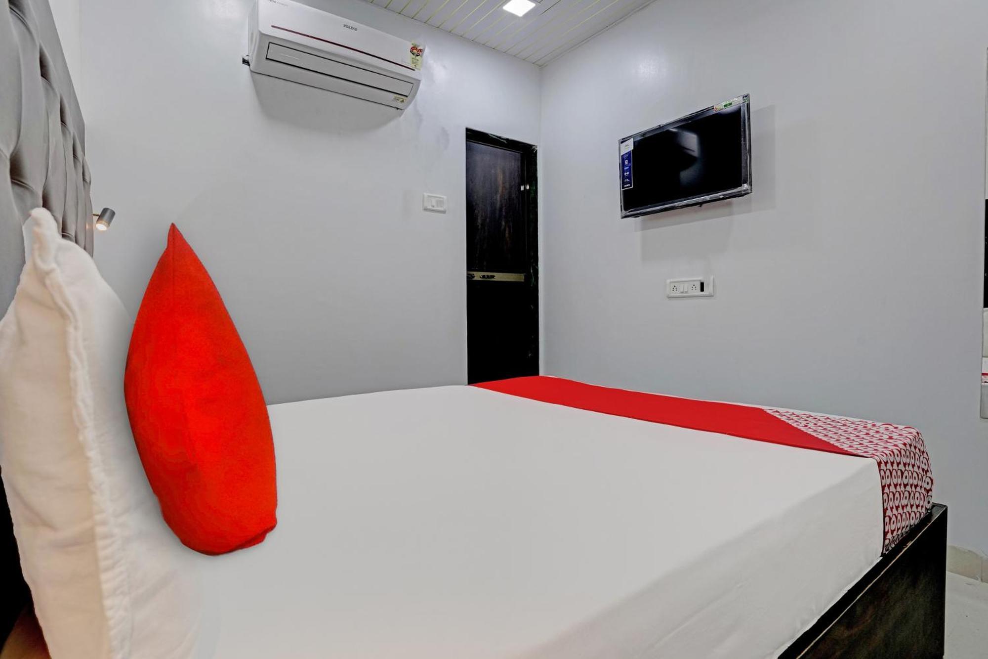 Hotel O Nithyanand Bombaim Exterior foto